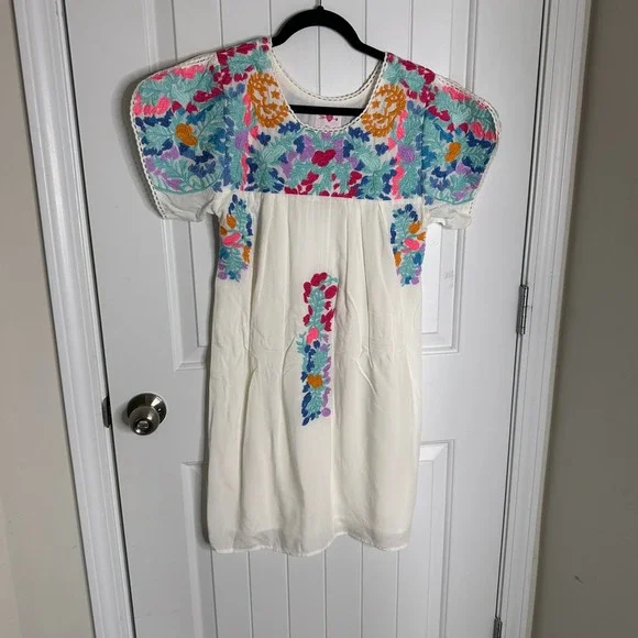 Buddy Love embroidered floral Mexican wedding dress boho size XS resort vacation - Picture 2 of 9